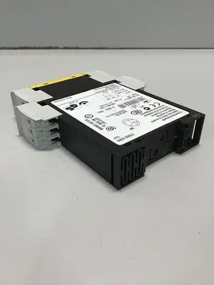 USED SIEMENS 3TK2821-2CB30