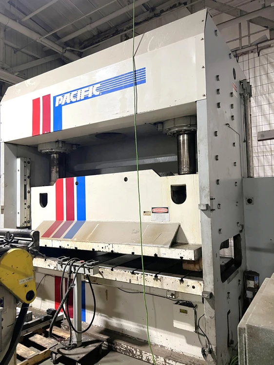 Used 1998 PACIFIC HYDRAULIC PRESSES PACIFIC 400 OBL 10/48 PRESS Hydraulic Presses Michigan US | Alma Machinery #899828