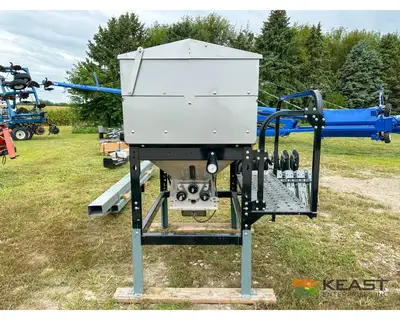 Used HINIKER _UNKNOWN_ Seeders Iowa US | Keast Enterprises #1360310