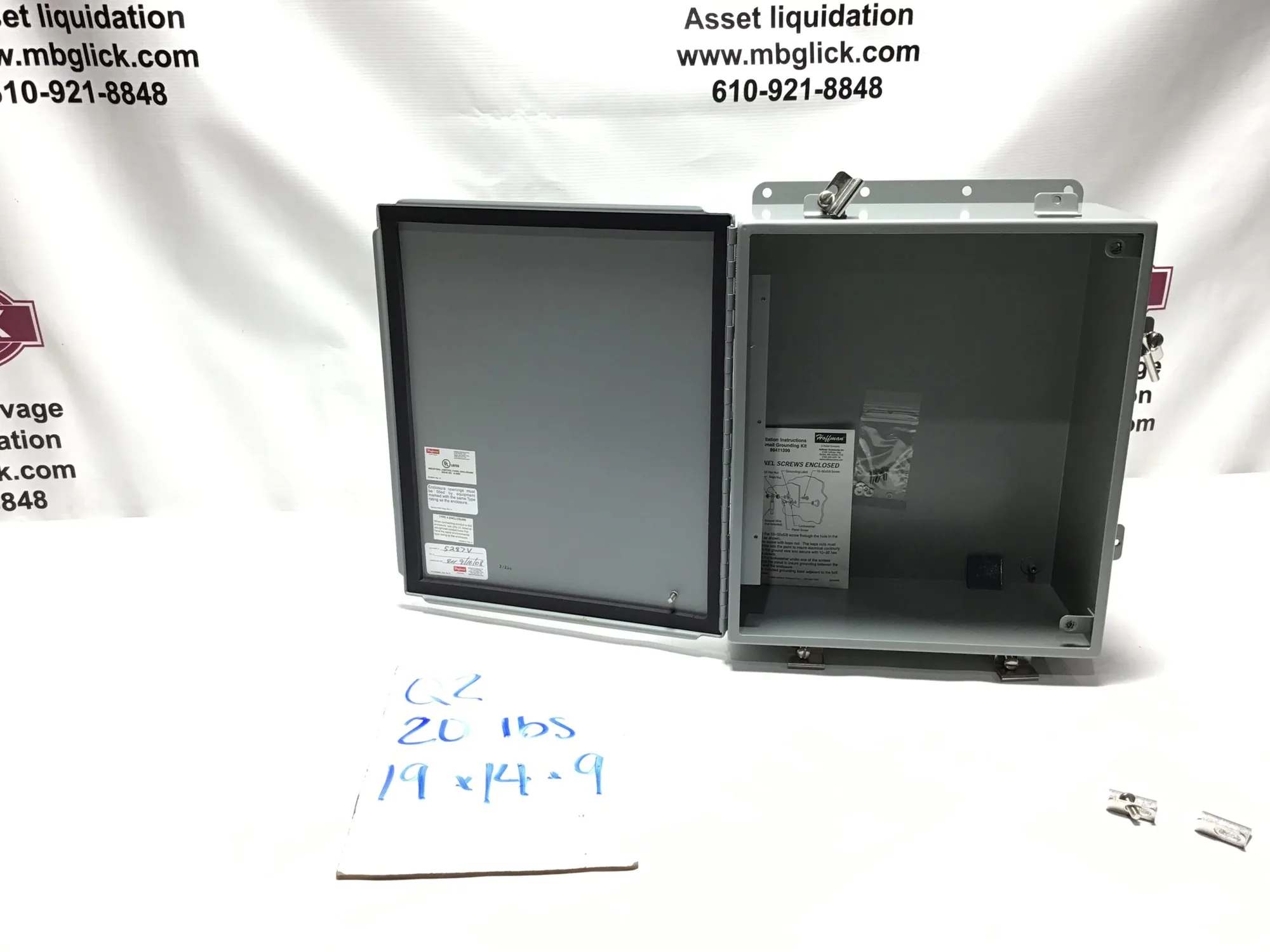 Hoffman 5287V Type 4 Enclosure Panel Screws Enclosed