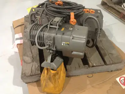 Used Ingersoll Rand Hoist with Driven Trolley 1 Ton ULE Ultra-Lo Hoists (All Types) Michigan US | Maverick Industrial Sales #1398265