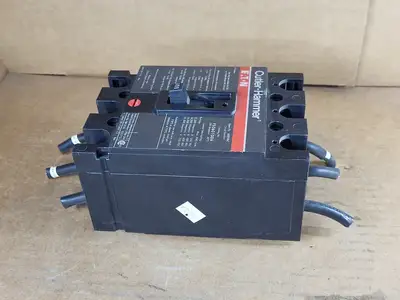 Used EATON CUTLER-HAMMER FS360100A Switchgears British Columbia CA | Lenmark #409361