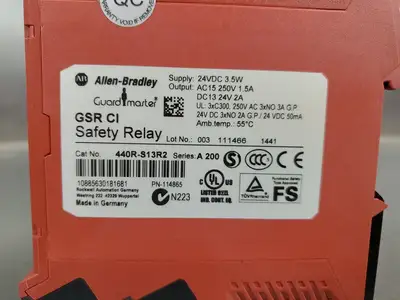 USED Allen-Bradley 440R-S13R2 Ser A 200 GSR CI Safety Relay