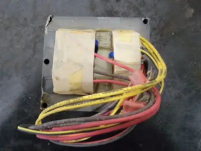 NEW UNIVERSAL LIGHTING S400TRIAC4M-502K