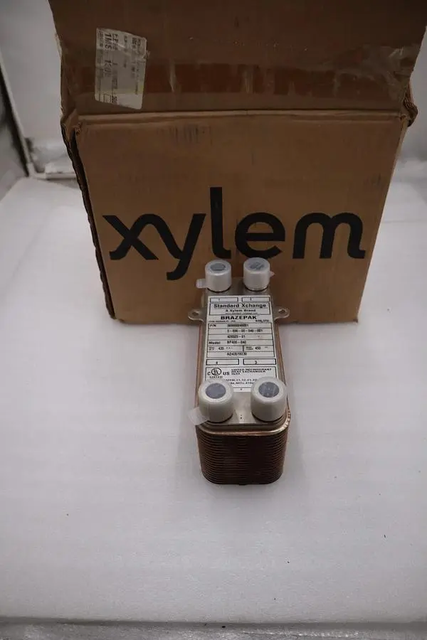 NEW IN BOX Xylem Brazepak  BP 400-040/ 569600040001 Plate Heat Exchanger #H967