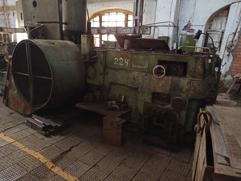 RYAZAN Upsetter, in very good working condition, visible under power