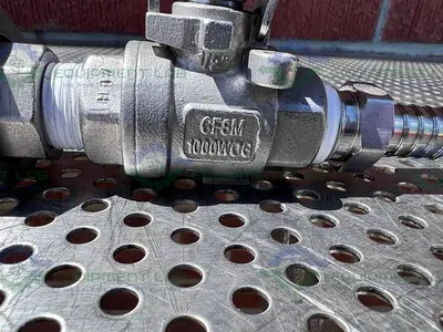 USED SVF CF8M 1000 WOG BALL VALVE W/ 1/2" HOSE FITTING