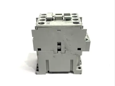 USED ALLEN BRADLEY 700-CF310EJ