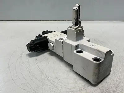 USED TOKIMEC DG4VS-3-0C-M-P7-H-7-P12-52