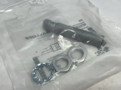 NEW BALLUFF INDUCTIVE FACTOR 1 SENSOR BES M12ML-PSC30A-S04G-W01