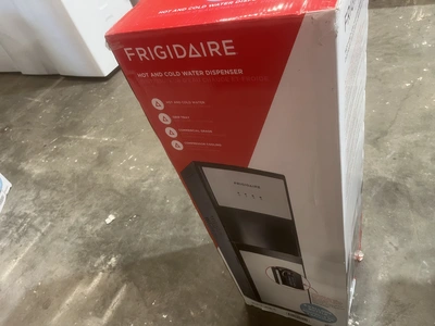 Used FRIGIDAIRE HOT AND COLD WATER DISPENSER Residential Appliances Michigan US | Miedema Asset Management Group #1322296