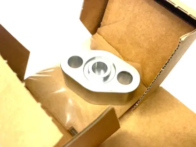 NEW VEGA OVAL FLANGE ADAPTER W/ HARDWARE KIT