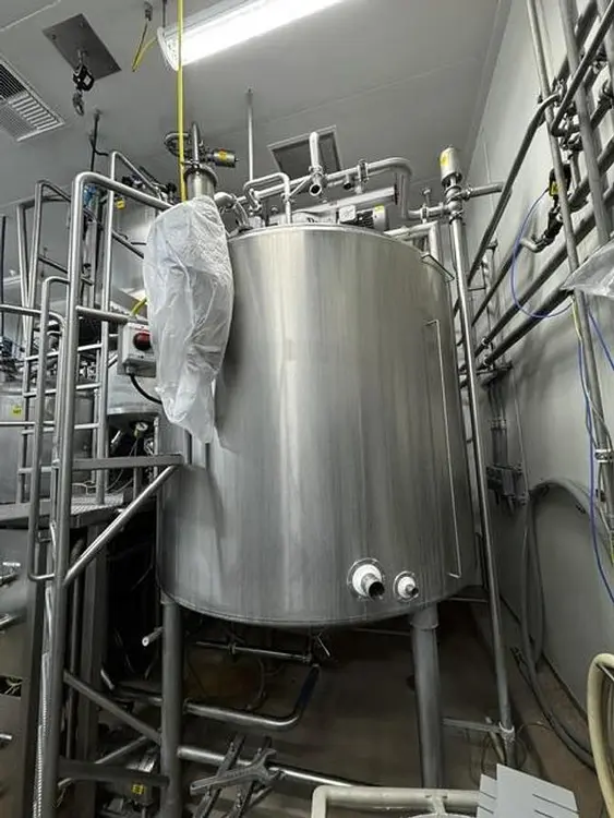 Used 2017 QUALTECH TANK 1000 USG Stainless Steel Tanks California US | Machinery & Equipment #1323241
