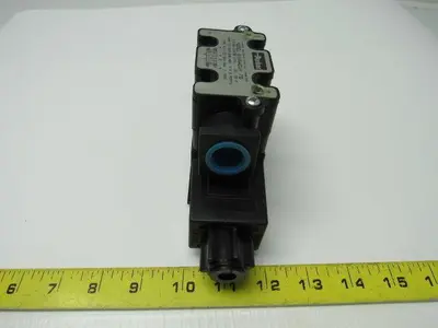 Parker D1VW4CVY 70 Hydraulic Directional Control Valve
