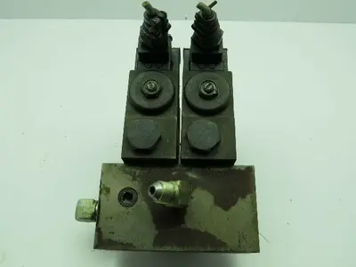 Daikin JSO-G02-2BA-20-N Solenoid Valve 100VAC W/MC-02P-05-10 Check Valve