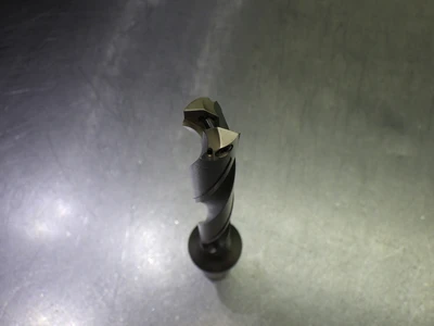 Walter 15mm Coolant Thru Drill Drill 19mm Shank B4017.UZB19.15,0.Z2.105R (LOC2793D)