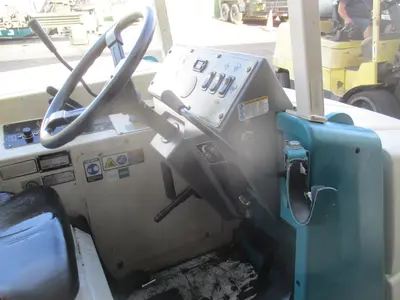 USED TENNANT 6600