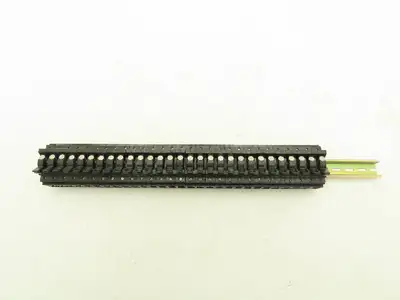 Phoenix Contact UK10,3-Hesi 16mm² 10x38mm Fuse Holder 600V 30A 18-8AWG Lot of 29
