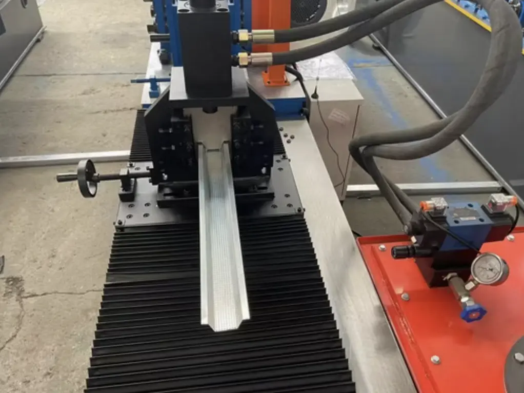 Top Hat Roll Forming Machine in Nicaragua