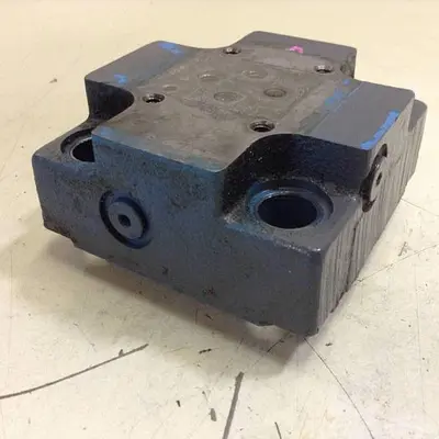 USED VICKERS CVCS25D1S210S19