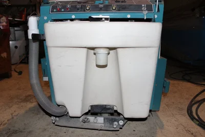 USED TENNANT 186