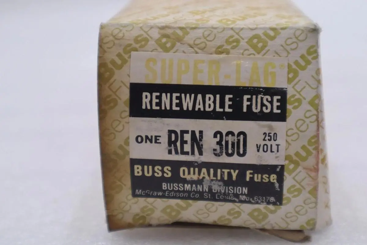 BUSSMANN REN300 FUSE  RENEWABLE LINK FUSE 250 VOLT 300 AMP STOCK 2095A