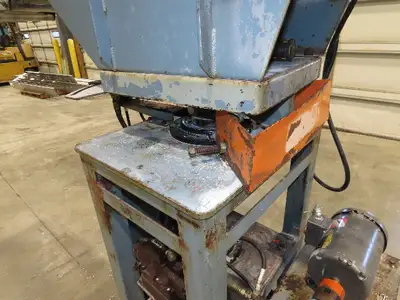 Proctor & Schwartz Hydraulic Powered Swivel Arm Feed Conveyor Food Processing