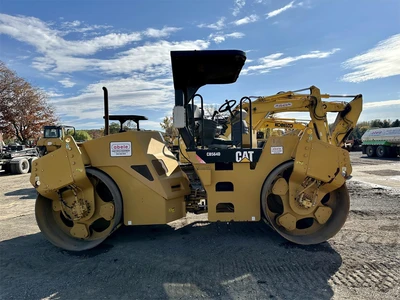 Used 2009 CATERPILLAR CB-564D Tandem Rollers New York US | Abele Tractor #1343073