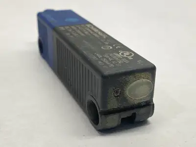 USED SCHMERSAL ELECTRONIC SAFETY SWITCH/SENSOR 101216957