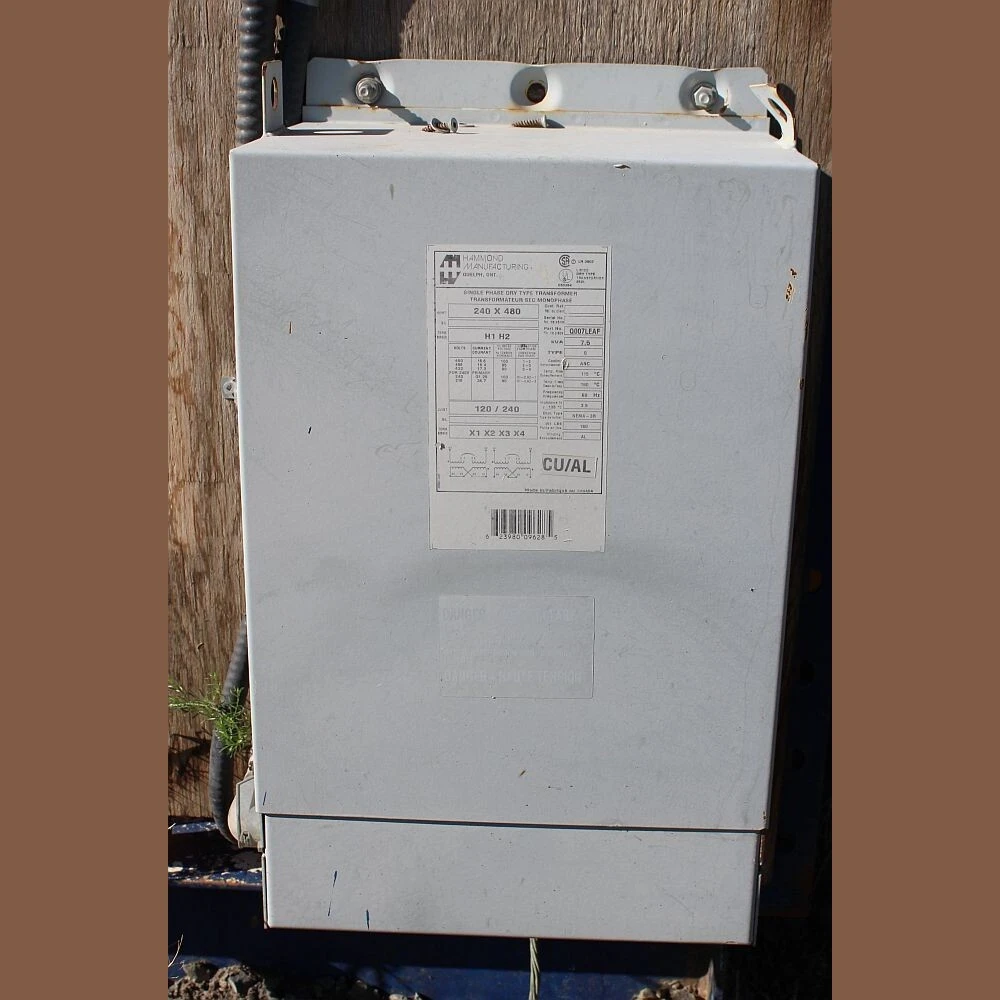 7.5 KVA Hammond 480/240 - 240/120 single phase For Sale