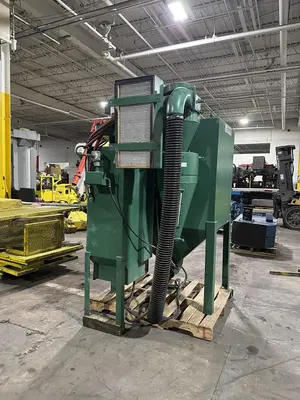 USED ABRASIVE BLAST SYSTEMS SAND BLAST CABINET