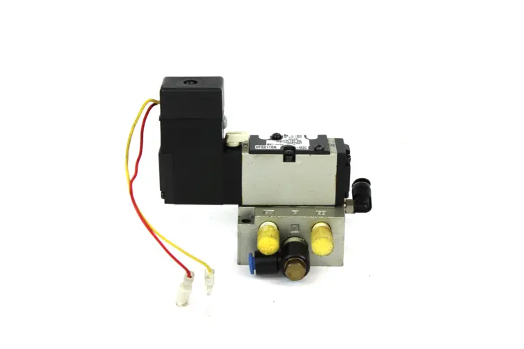 Used SMC VFS2110R-5EZC Solenoid Valves | Industrial Parts R Us Inc. #360666