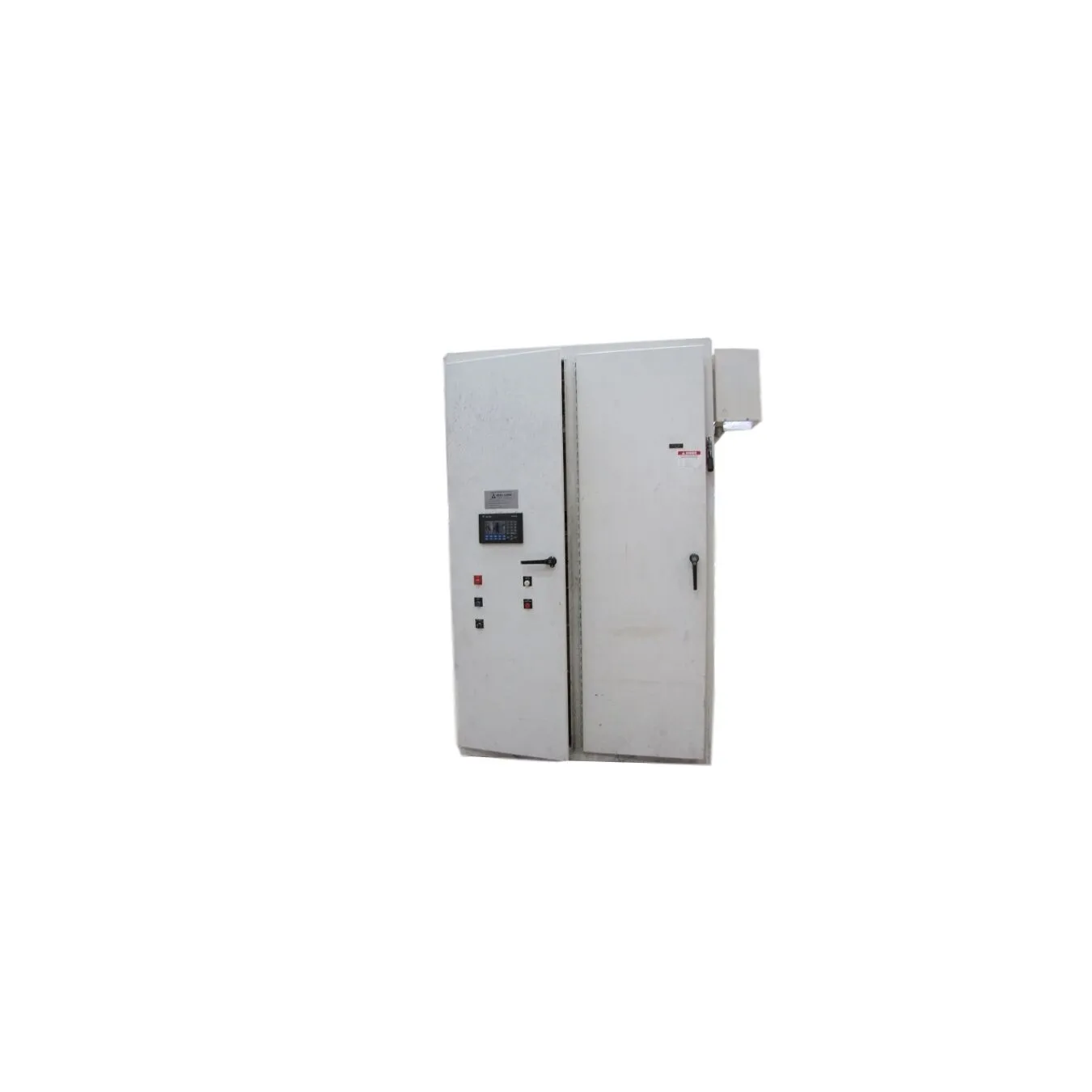 Used Allen-bradley Panelview 550 Cat 2711-b5a15 With Cabinet