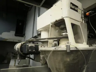 USED 1900 BARTELT IM 9-12