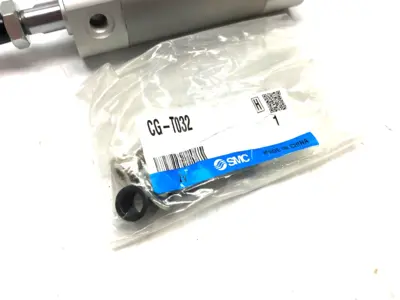 USED SMC PRECISION SMOOTH CYLINDER, ROUND BODY