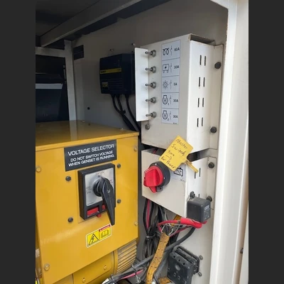 USED 2019 CATERPILLAR XQ35
