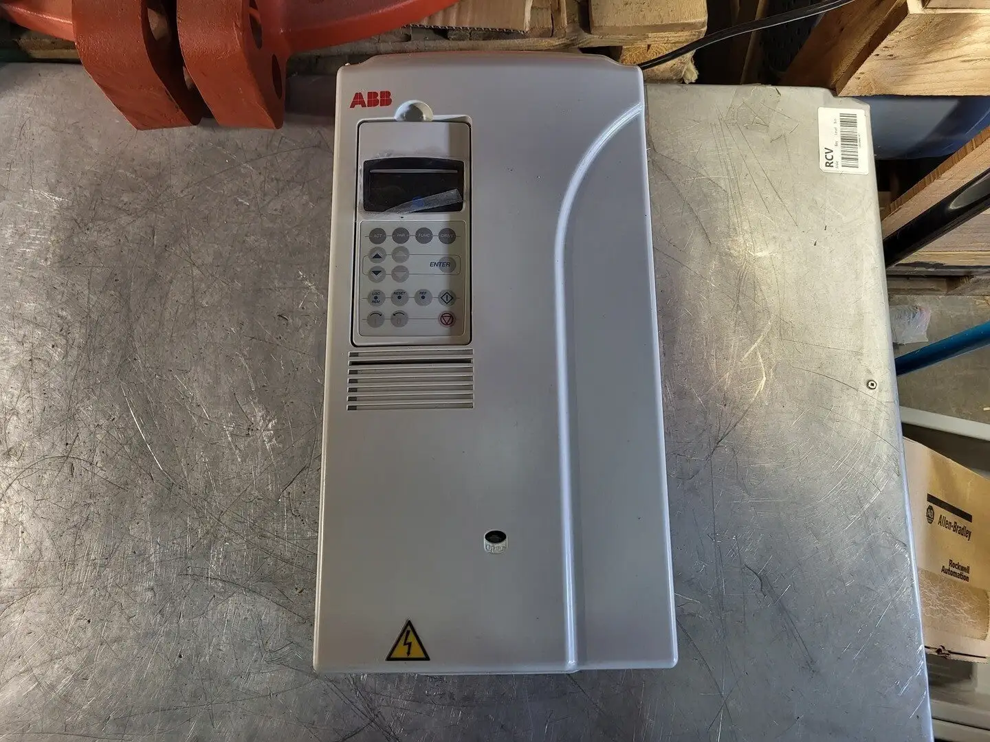 NEW ABB ACS800-U1-0011-7