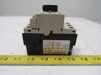 Siemens 3RV1421-1JA10 575V 10Hp 7-10A Trip Range Manual Motor Starter