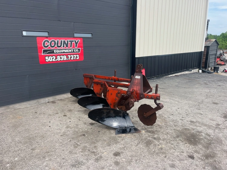 Used FORD 101 3 BOTTOM PLOW Plows Kentucky US | County Equipment Company LLC #1133602