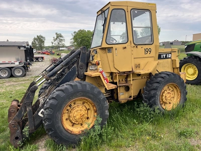 USED CAT IT 12 WHEEL LOADER /