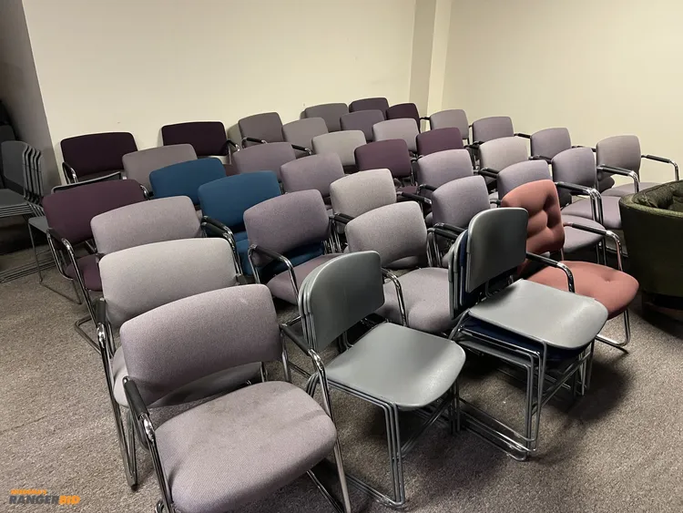 Used LARGE LOT OF OFFICE CHAIRS _UNKNOWN_ Office Equipment Michigan US | Miedema Asset Management Group #1097661