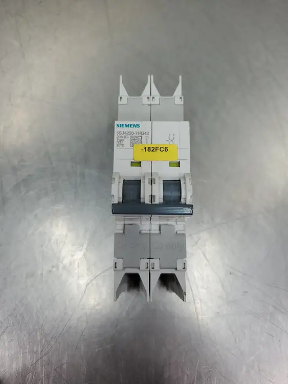 Used Siemens 5SJ4220-7HG42 Miniature Circuit Breaker, 20A, 2-Pole Circuit Breakers South Carolina US | Palmetto Automation #1161073