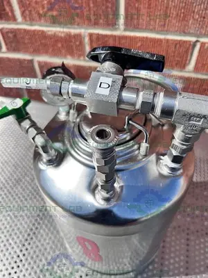USED ALLOY PRODUCTS 12 LITER STAINLESS STEEL VESSEL 140 PSI W/ GAUGE + ACCESSORIES