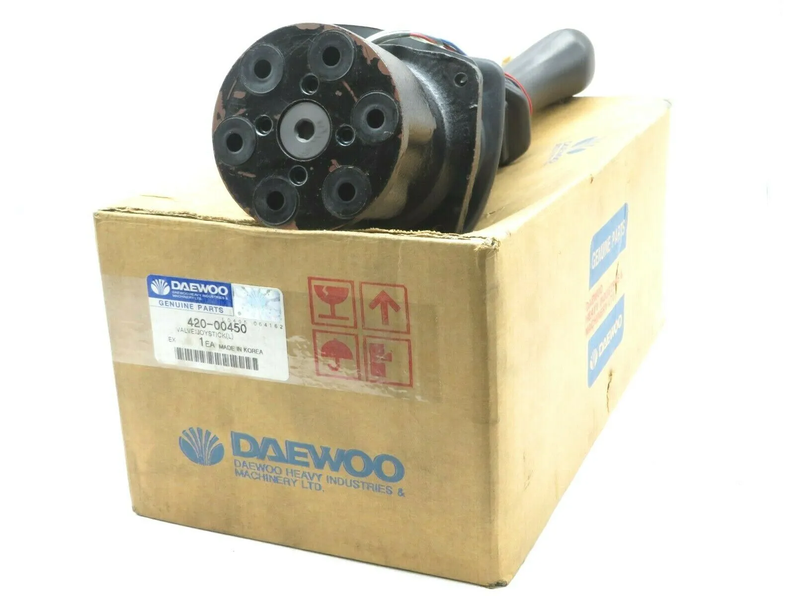 NEW DAEWOO 420-00450 VALVE JOYSTICK LEFT 42000450