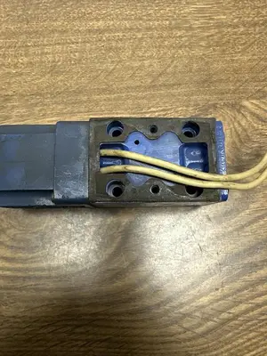 Used VICKERS 414521 Pump & Valve Parts Ohio US | Surplus Asset Holdings #1240360