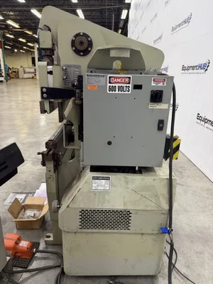 Used 1996 ACCURPRESS 7305 Press Brakes Georgia US | The Equipment Hub #1404247