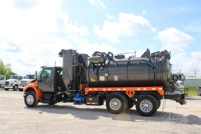 Used 2020 INTERNATIONAL MV Septic/Sewer/Vacuum Trucks Texas US | Roll Off Truck World #1491776