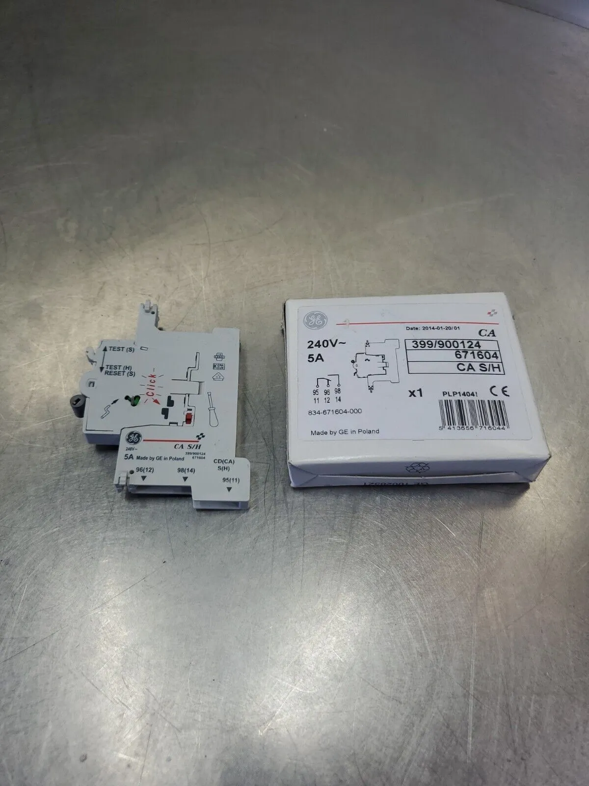 GE CA S/H 399/900124 671604 AUXILIARY CONTACT 240V 5 AMP 5A. 4A-3