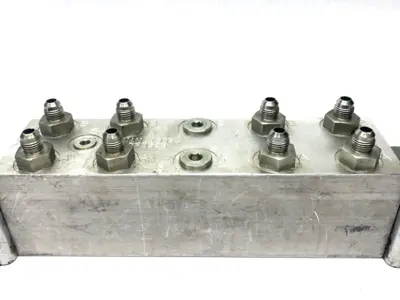Used Daman Aluminum Directional Valve Manifold 5-Station 3000PSI Parts (Hydraulics and Pneumatics) Michigan US | Maverick Industrial Sales #1393353