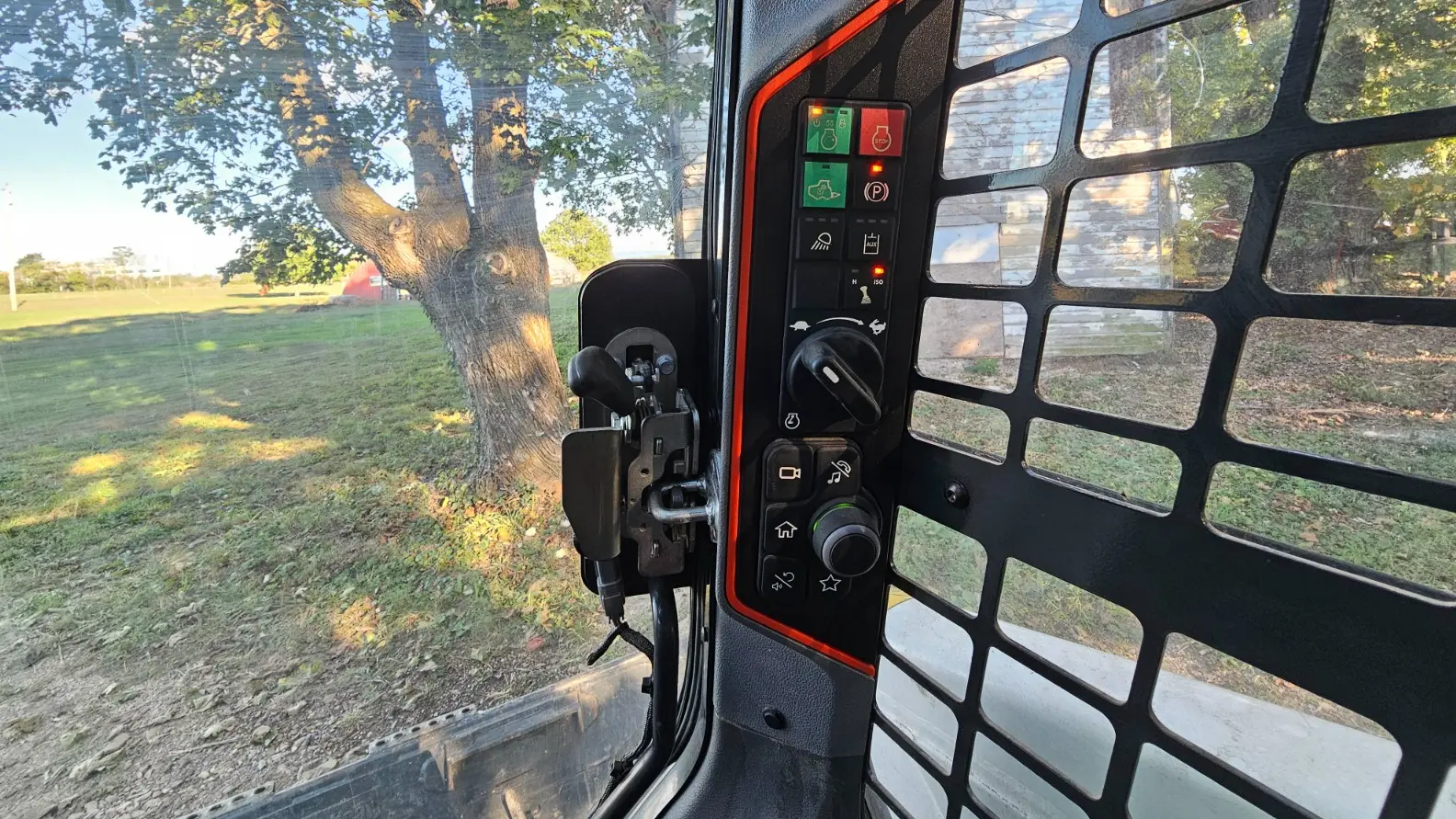 USED 2023 Bobcat T76
